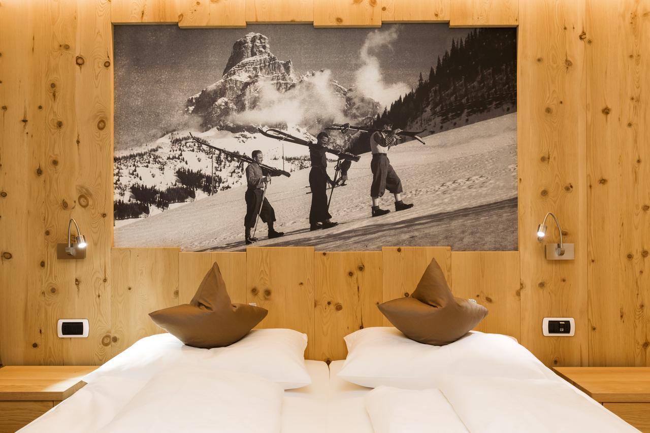 Hotel Bel Sit Корвара ин Бадия Екстериор снимка